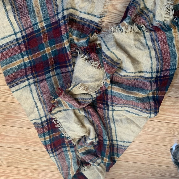 Big blanket scarf - Picture 2 of 2